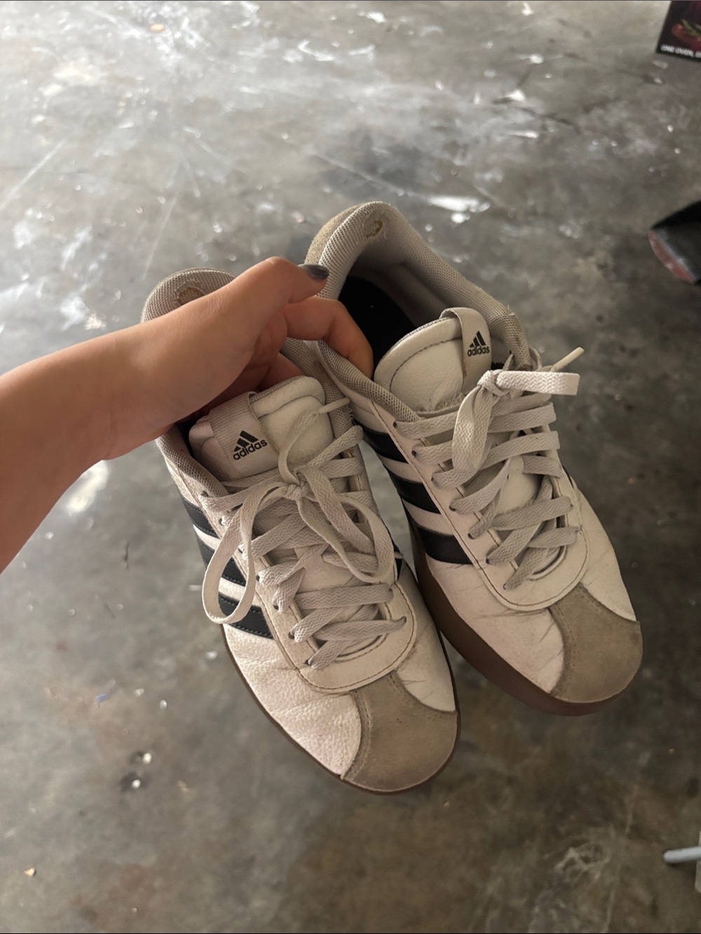adidas Vl-Court Off-White & Black Retro Slim Runner Sneakers